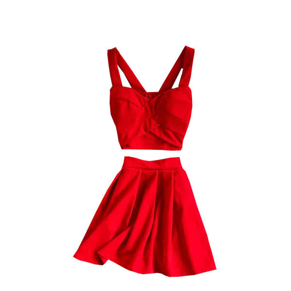 Vasaras sieviešu komplekts no divām daļām ar krusteniskām siksnām