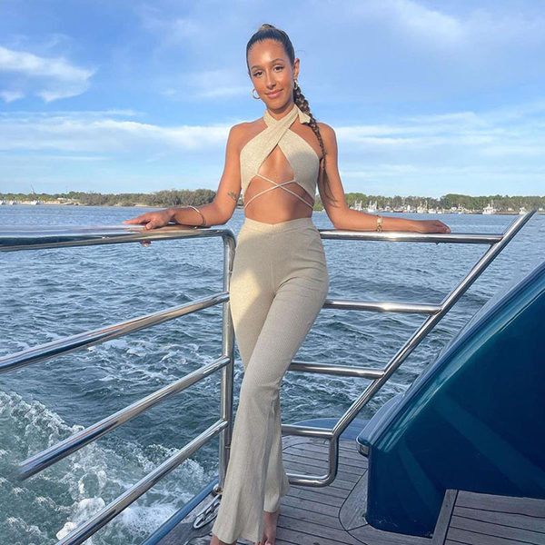 Moderan ženski komplet od samta i sjajnog efekta