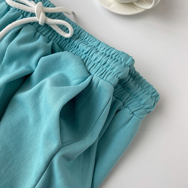 Dnevni set s natpisom i linkovima