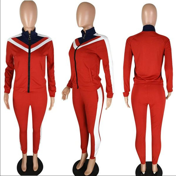 Нов модел спортен дамски екип от две части в син, черен и червен цвят