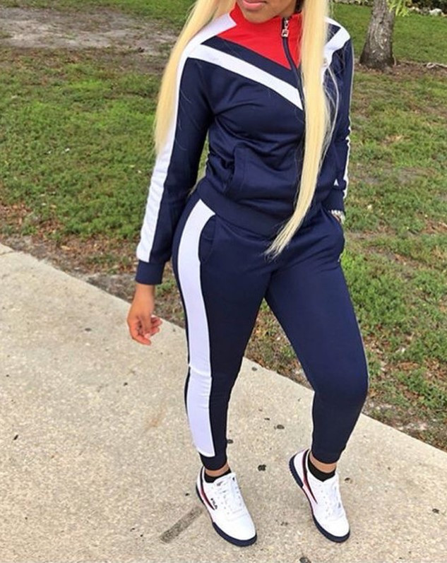 Нов модел спортен дамски екип от две части в син, черен и червен цвят