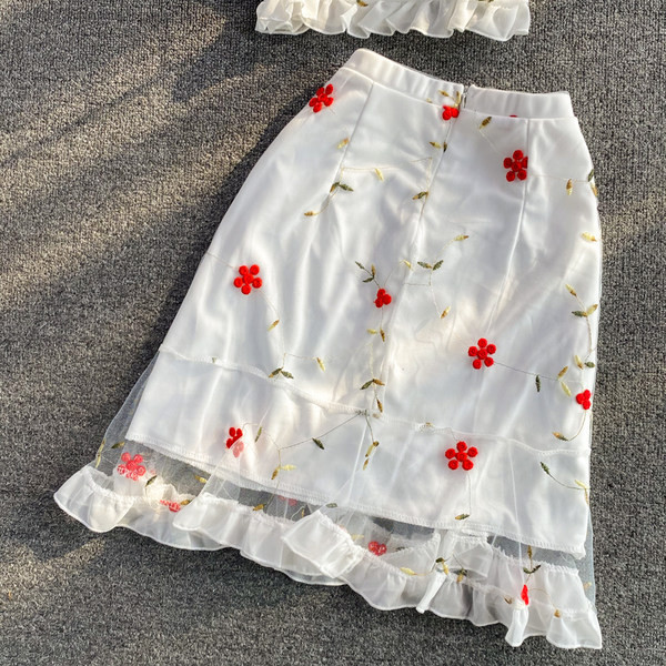 Ženski moderan komplet s cvjetnim uzorkom