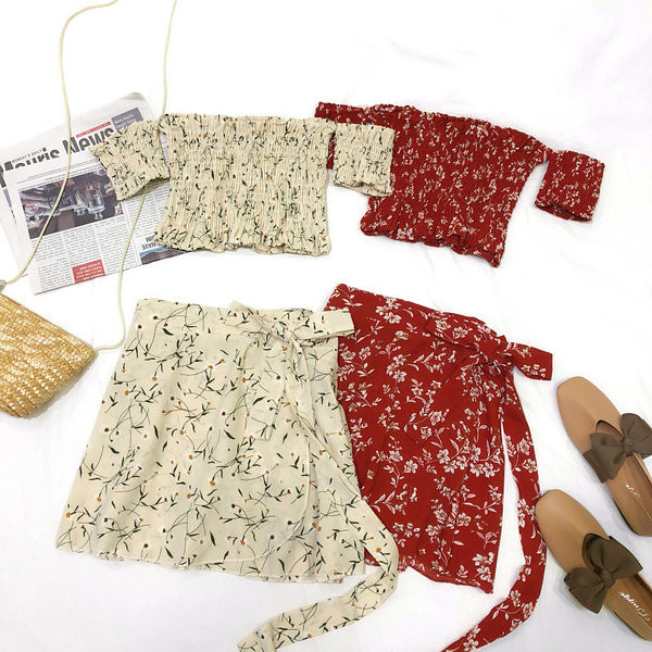 Sieviešu komplekts ar ziedu motīviem un saitēm