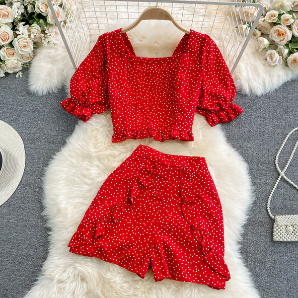 Stilīgs sieviešu vasaras komplekts no divām daļām punktos