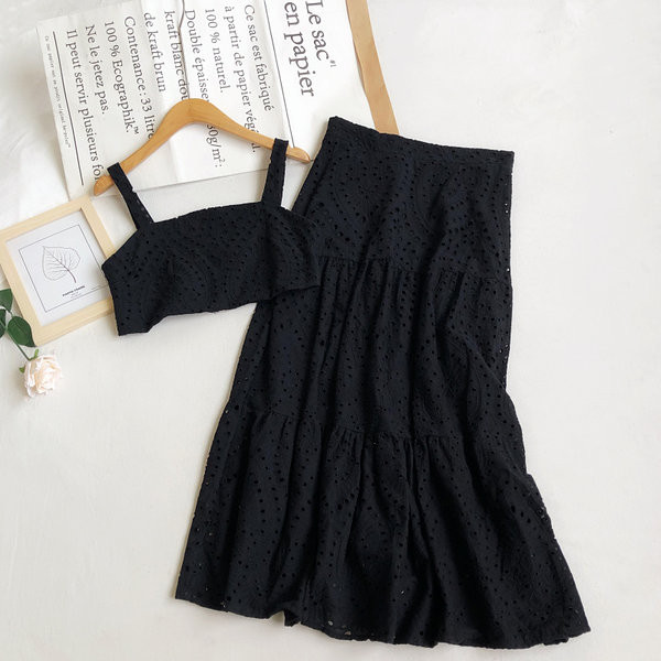 Ženski komplet iz dva dijela - duga suknja i majica bez rukava