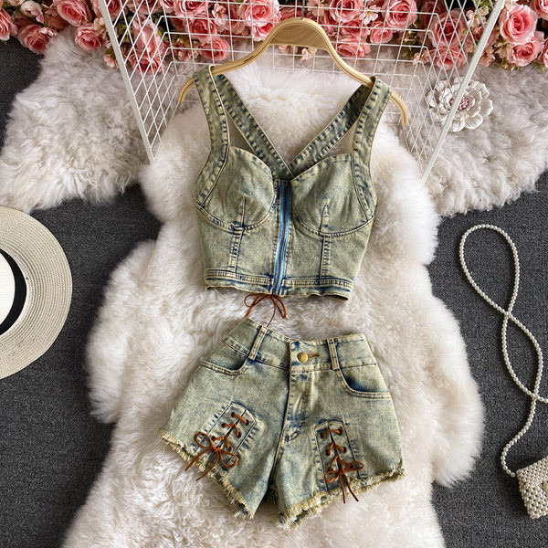 Ženski traper set s kratkim hlačama i topom