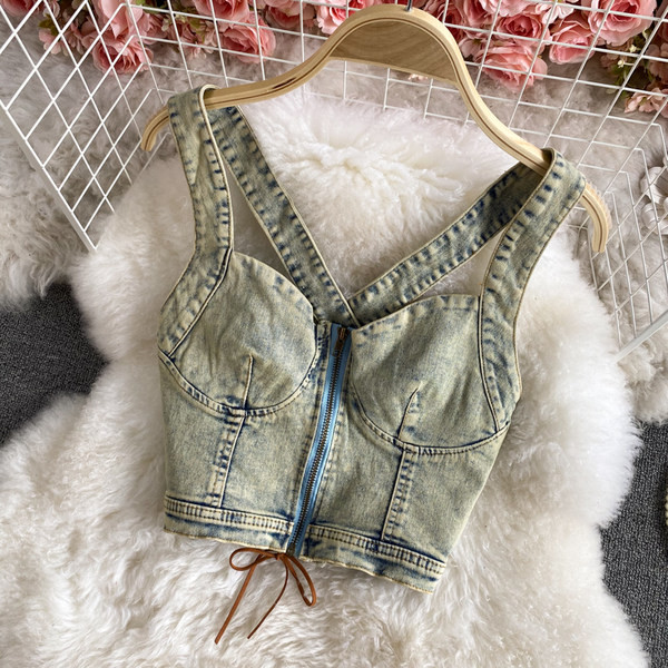 Ženski traper set s kratkim hlačama i topom