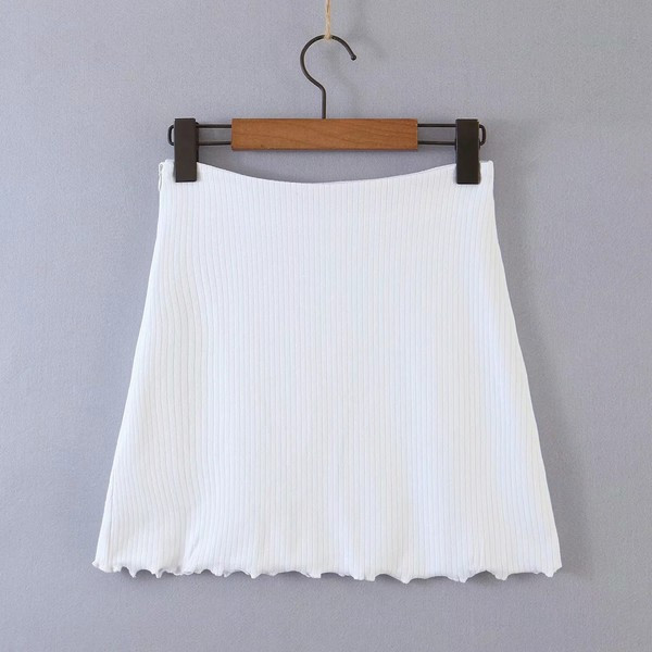 Novi model ljetne garniture od samtastog žerseja i gumbića