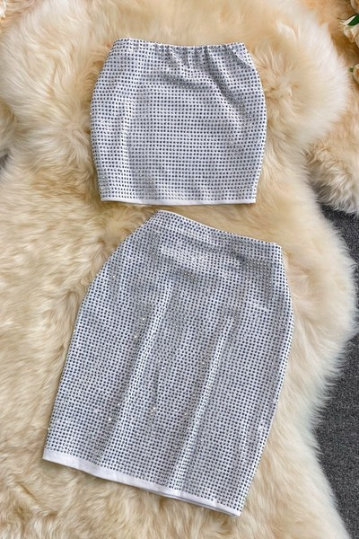 Ženski moderan set sa kamenčićima iz dva dijela