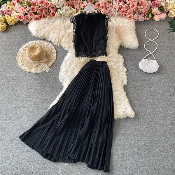 Ženski komplet plisirana suknja visokog struka i top