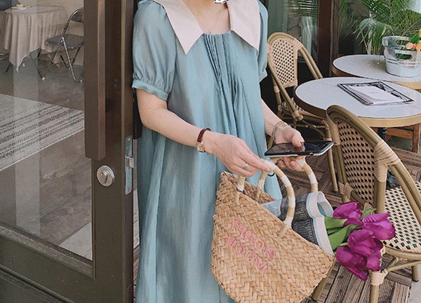 Moderna ženska haljina s četvrtastim izrezom za trudnice