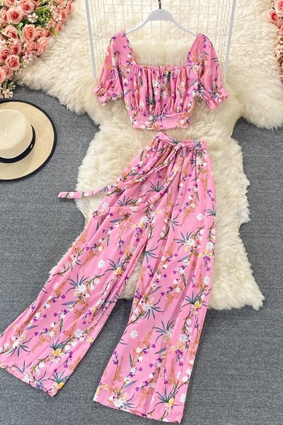 Novi model ženskog kompleta sa cvjetnim uzorkom i trakom