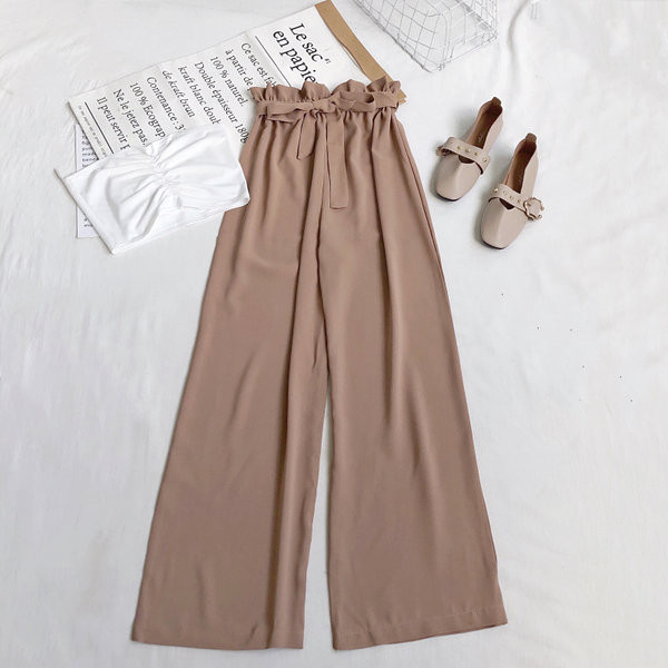 Aktualan ženski komplet-hlače i bustier