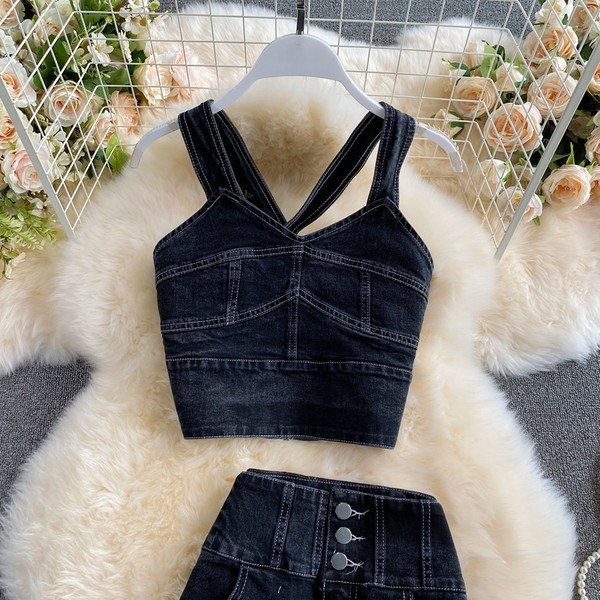 Moderan ženski traper komplet u crnoj boji