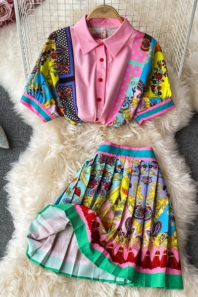 Ženski komplet u boji s klasičnom kragnom i kratkim rukavima