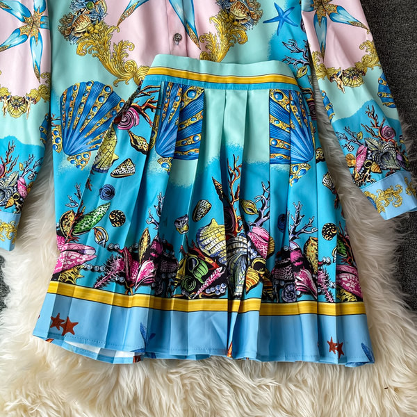 Ženski komplet s cvjetnim uzorkom i klasičnim ovratnikom