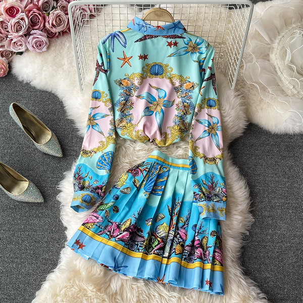 Ženski komplet s cvjetnim uzorkom i klasičnim ovratnikom