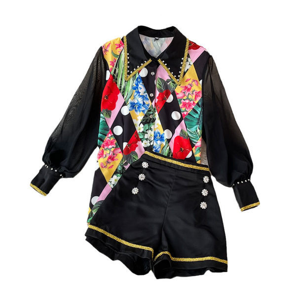 Ženski ljetni komplet s uzorkom u boji i klasičnim ovratnikom