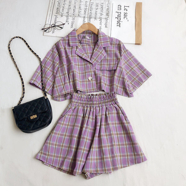 Ženski karirani set iz dva dijela sa gumbom