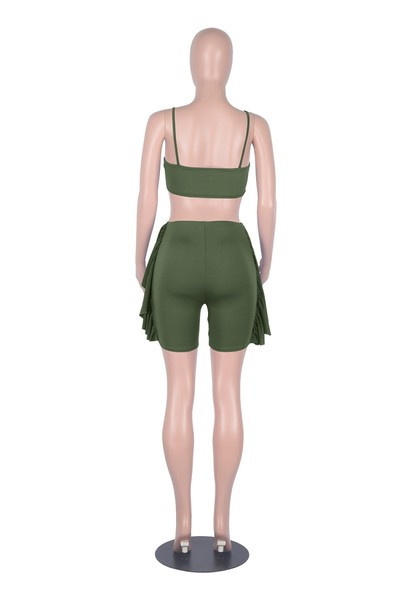 Aktualan ženski komplet - pripijene hlače s resicama i poprsje