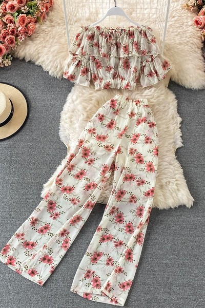 Ženski komplet s cvjetnim uzorkom u različitim bojama