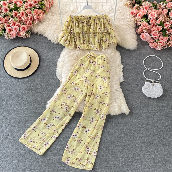 Ženski komplet s cvjetnim uzorkom u različitim bojama