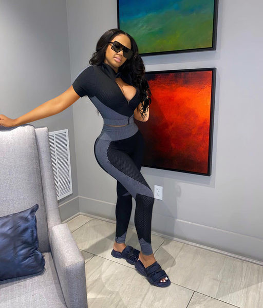 Ženski sportski tim - bešavne tajice i pripijeni gornji dio s patentnim zatvaračem