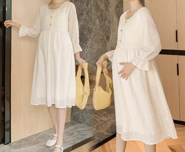 Elegantna ženska haljina s ovalnim izrezom i dugim rukavima za trudnice