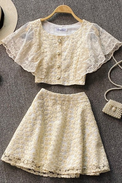 Ženski čipkani set iz dva dijela u bež boji