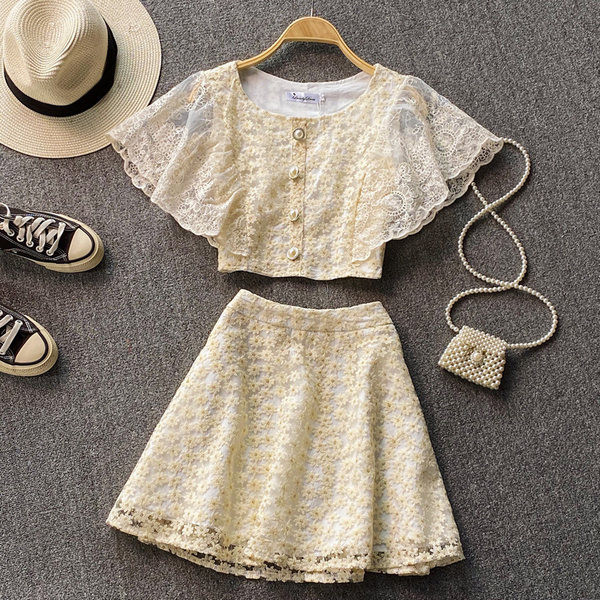 Ženski čipkani set iz dva dijela u bež boji