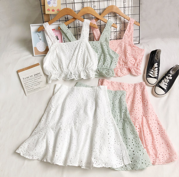 Moderan ženski komplet suknja i majica bez rukava