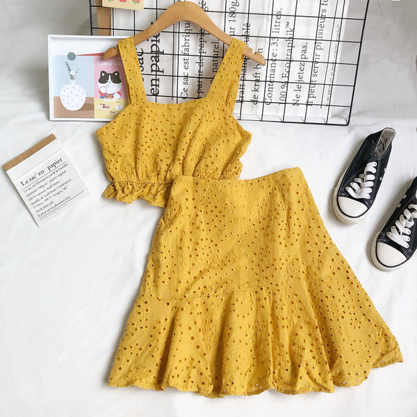 Moderan ženski komplet suknja i majica bez rukava