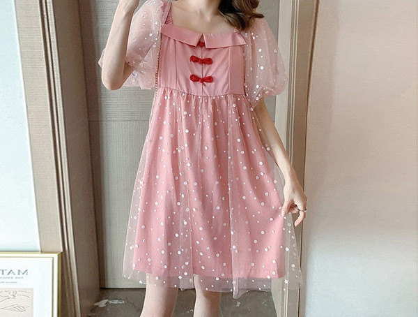 Elegantna ženska haljina od tila za trudnice