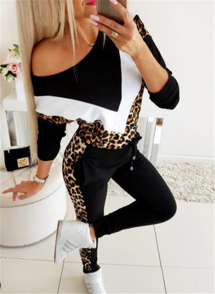Moderan ženski komplet s uzorkom leoparda