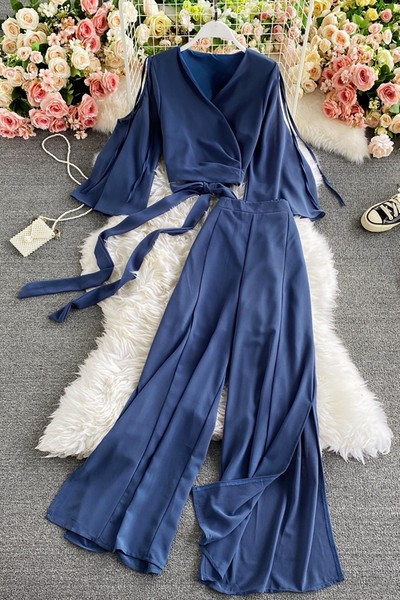 Proljetni ženski komplet iz dva dijela - bluza i duge hlače