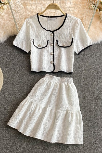 Ženski moderan set s elastičnim strukom i gumbima