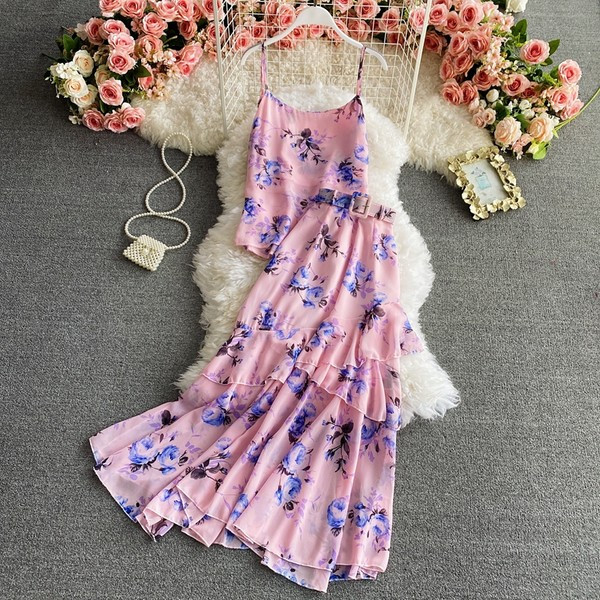 Ljetni ženski komplet sa cvjetnim uzorkom - majica bez rukava i suknja