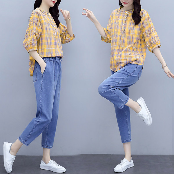 Ženski komplet karirana košulja i traperice