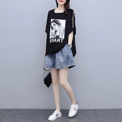 Γυναικείο σετ - σορτς και φαρδύ μπλουζάκι