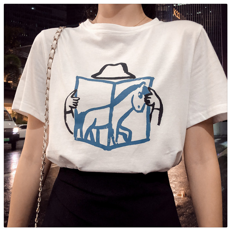 Jauna modeļa vasaras komplekts - T-krekls un svārki