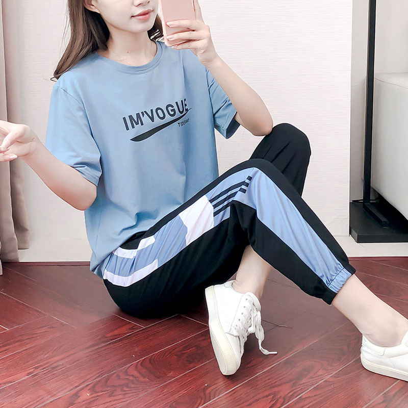 Proljetni ženski dnevni set iz dva dijela