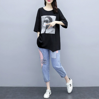 Casual γυναικείο σετ μπλουζάκι και τζιν με μήκος 7/8