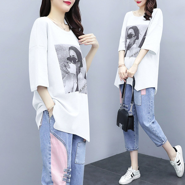 Casual γυναικείο σετ μπλουζάκι και τζιν με μήκος 7/8