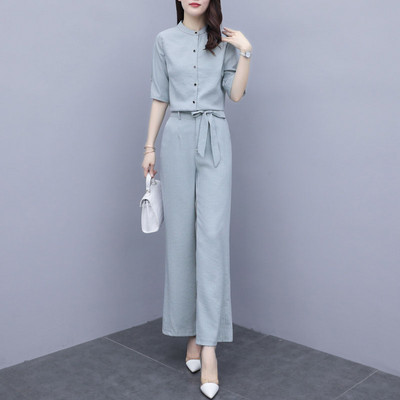 Μοντέρνο γυναικείο σετ -  μπλουζάκι και παντελόνια