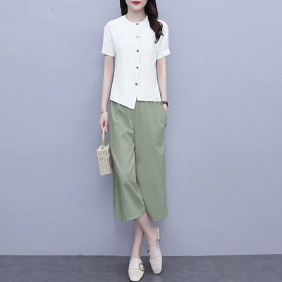 Μοντέρνο γυναικείο σετ -  μπλουζάκι και παντελόνια