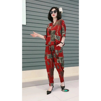 Γυναικείο σετ με λαιμόκοψη - δύο μέρη