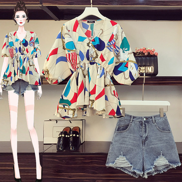 Καλοκαιρινό σετ μπλούζα και κοντό  τζιν - μεγάλα μεγέθη