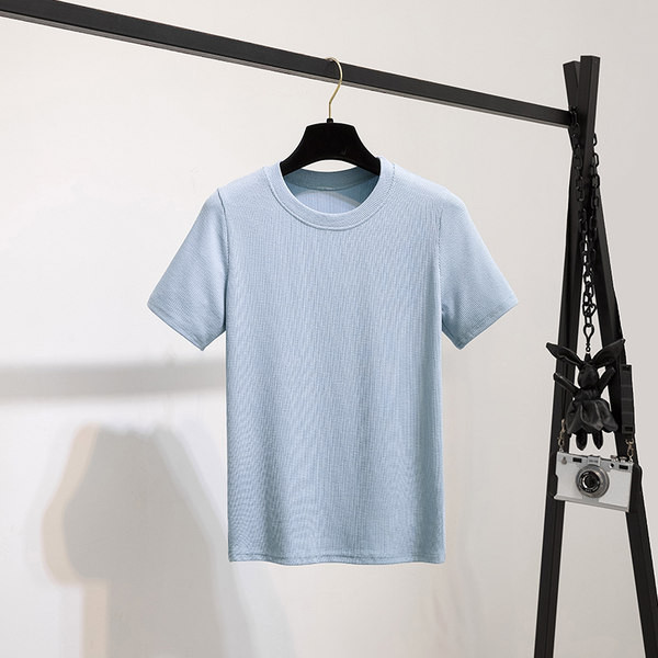 Ανοιξιάτικο γυναικείο σετ - μπλούζα και φούστα με υψηλή μέση