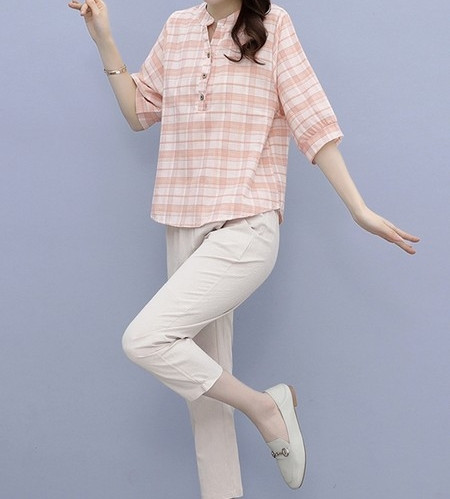 Sieviešu stilīgs komplekts ar kabatām un pogām - divas krāsas