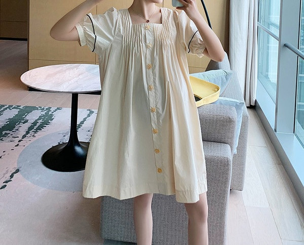 Ležerna ženska haljina s gumbima za trudnice